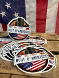 NOUVEAU - Sticker officiel Un Petit Bout d’Amérique - 10×10 cm - Intérieur / Extérieur
