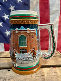 INÉDIT - Chope Budweiser Collector - Home For The Holidays - AVEC SA BOÎTE D’ORIGINE ! - 1997 - Import USA
