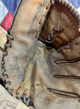 Véritable Gant de Baseball - Newport - Provenance Iowa, USA - Époque 1960’s