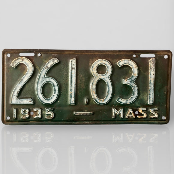 Massachusetts de 1935 (90 ans) - 261 831