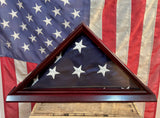 Véritable Drapeau Américain dans sa boîte à drapeau en bois - Provenance Alabama, USA