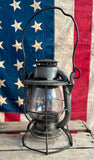 RARE - Véritable Lampe ferroviaire à pétrole Dietz - Made in New York 1940’s