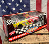 Véritable GRANDE miniature NASCAR Échelle 1:16 - n°5 Terry Labonte - Chevrolet Monte Carlo - Kellogg’s - Import USA