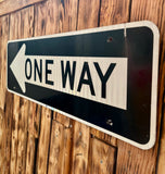 Véritable panneau Routier Américain ONE WAY - 91x30,5cm - Provenance Michigan
