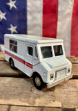 Véritable miniature camion McDonald’s Grumman de 1962 en métal - Ertl - Import USA