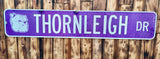 Véritable Panneau Routier Américain - THORNLEIGH DRIVE - 91,5cm x 22cm - Provenance Indiana