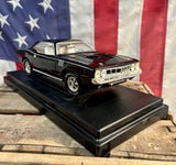RARE - Véritable miniature Plymouth ’Cuda 340 de 1971 en métal sur son socle ! Import USA