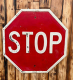RARE - Véritable panneau routier Américain - STOP en relief - Années 1950's - 61X61cm - Provenance Indiana, USA