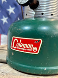 Véritable lampe à pétrole Coleman - Made in USA - 1966 (60 ans) - Provenance Ohio