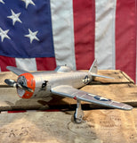 Ancien avion de chasse américain P-47 Thunderbolt en plastique - Import USA