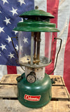 Véritable lampe à pétrole Coleman - Made in USA - 1966 (60 ans) - Provenance Ohio