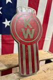Véritable Emblème provenant d’un camion Kenworth Américain - Provenance Oregon