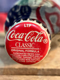 Véritable Bouteille en Verre Coca-Cola - Édition Kentucky Wildcats Basketball - 1993 - Pleine et Scellée - Provenance États-Unis
