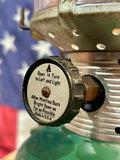 Véritable lampe à pétrole Coleman - Made in USA - 1966 (60 ans) - Provenance Ohio