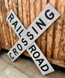 Veritable panneau Routier Américain - RAILROAD CROSSING - environ 90x90cm - Provenance Michigan, USA