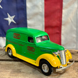 Véritable miniature tirelire Chevrolet Panel Delivery de 1938 en métal - Echelle 1:25 - MADE IN USA