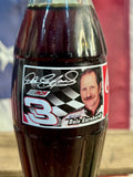 Véritable Bouteille en Verre Coca-Cola - Édition NASCAR Dale Earnhardt #3 - 1996 - Pleine et Scellée - Provenance États-Unis