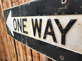 RARE - Véritable panneau routier Américain - ONE WAY - EN RELIEF ! 91x30.5cm - Années 1950's - Provenance Indiana, USA