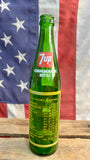 Véritable Bouteille en Verre 7Up - Édition Notre Dame Fighting Irish National Champions - 1974 - Provenance États-Unis