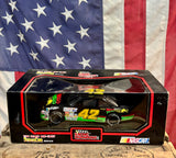 Véritable miniature NASCAR Échelle 1:24 - n°42 Kyle Petty - Pontiac - Mello Yello - Import USA