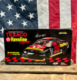 Véritable miniature NASCAR Échelle 1:24 - n°28 - Ernie Irvan - Sur socle - Import USA