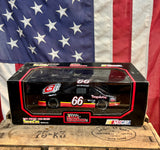 Véritable miniature NASCAR Échelle 1:24 - n°66 Cale Yarborough - Phillips 66 - Import USA