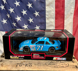 Véritable miniature NASCAR Échelle 1:24 - n°71 Dave Marcis - Chevrolet - Big Apple Market - Import USA