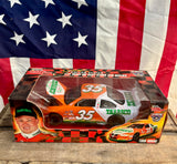Véritable miniature NASCAR Échelle 1:24 - Nº35 Todd Bodine - Import USA