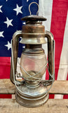 Véritable Lampe Ferroviaire à Pétrole - DIETZ - Époque 1970’s