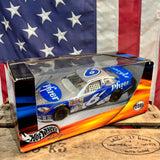 Véritable miniature NASCAR Échelle 1:24 - n°6 Mark Martin - Ford Taurus - Pfizer - Import USA