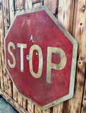 INEDIT - Véritable panneau routier Américain - STOP - Criblé de balles ! - 76x76cm - Provenance Michigan, USA