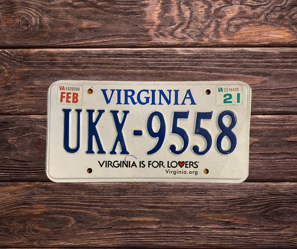 Virginie Lovers UKX 9558